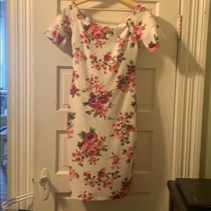 Women’s short sleeve dress